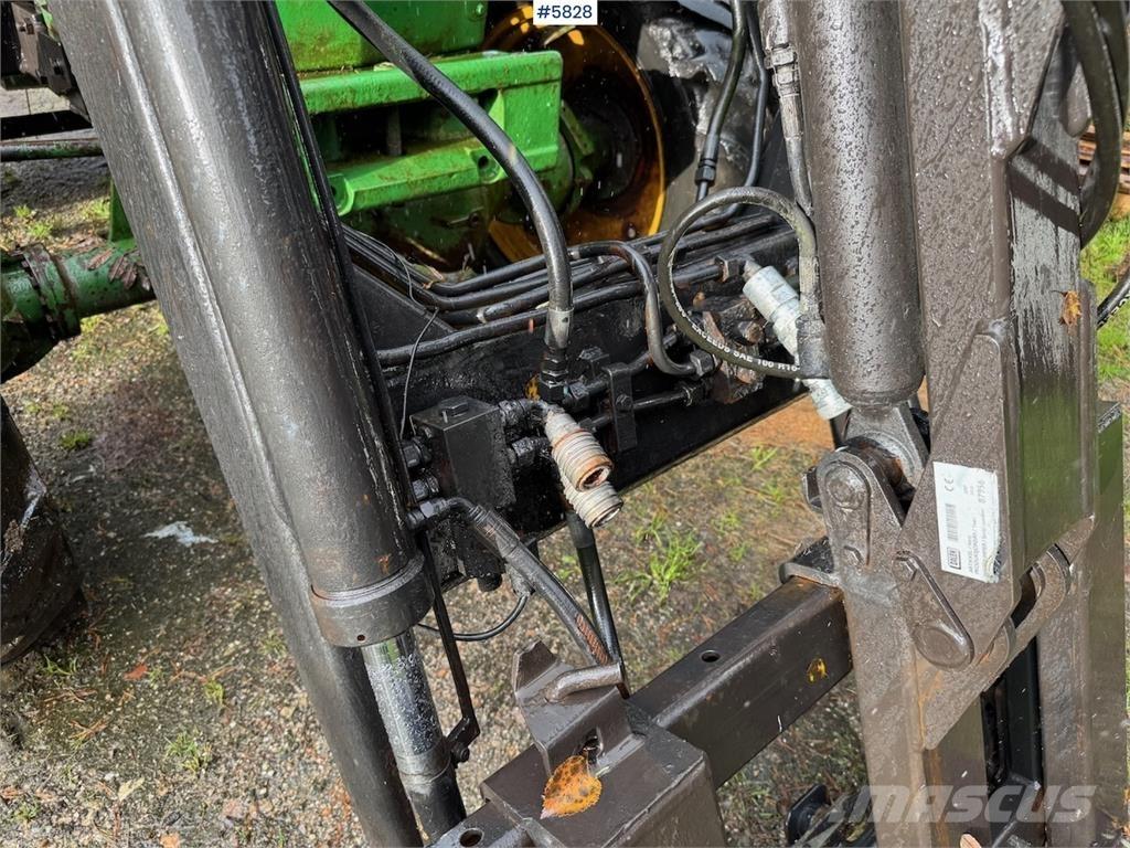 John Deere 1630 Tractors