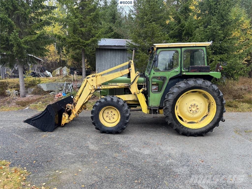 John Deere 2030 Tractors