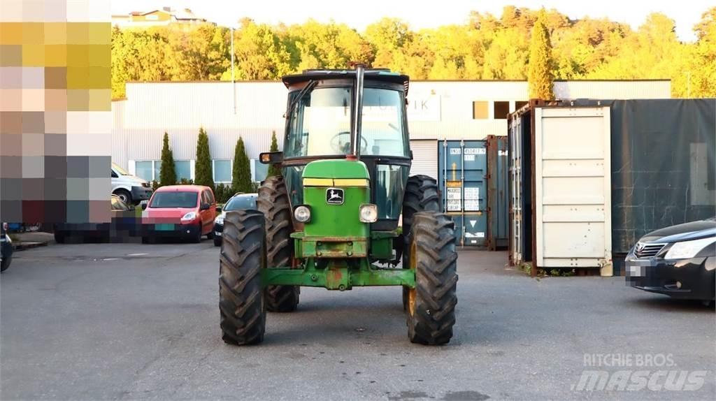 John Deere 2040 Tractors