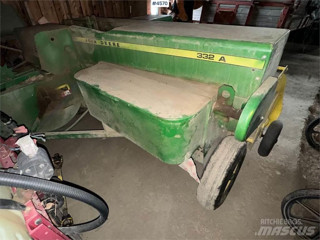 John Deere 332 A Other harvesting equipment