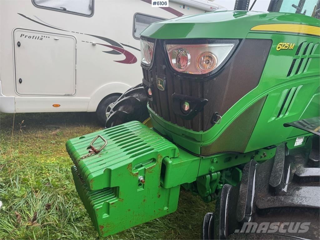 John Deere 6125M Tractors