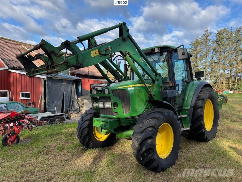 John Deere 6220 Tractors