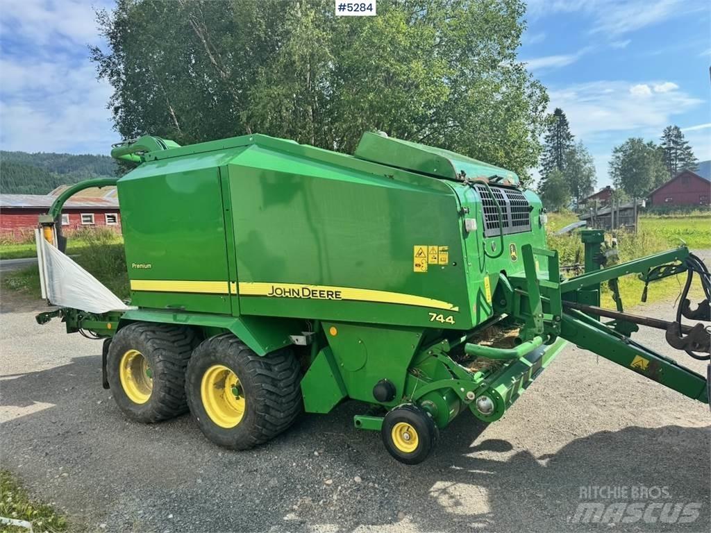 John Deere 744 Other harvesting equipment