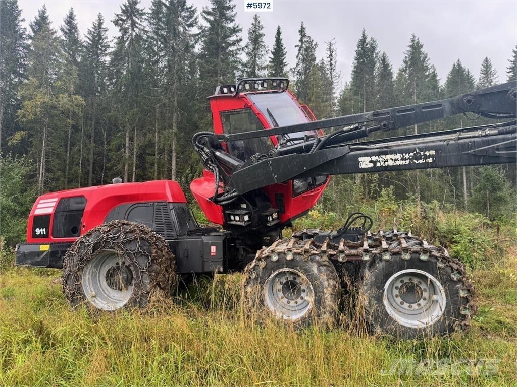 Komatsu 911-6 Harvesters