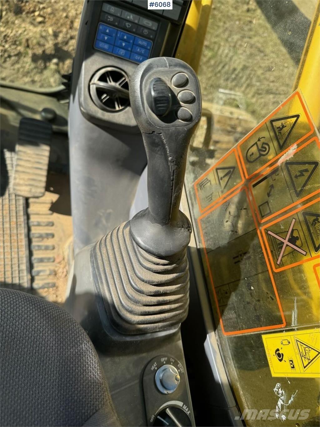 Komatsu PC210LC Crawler Excavators