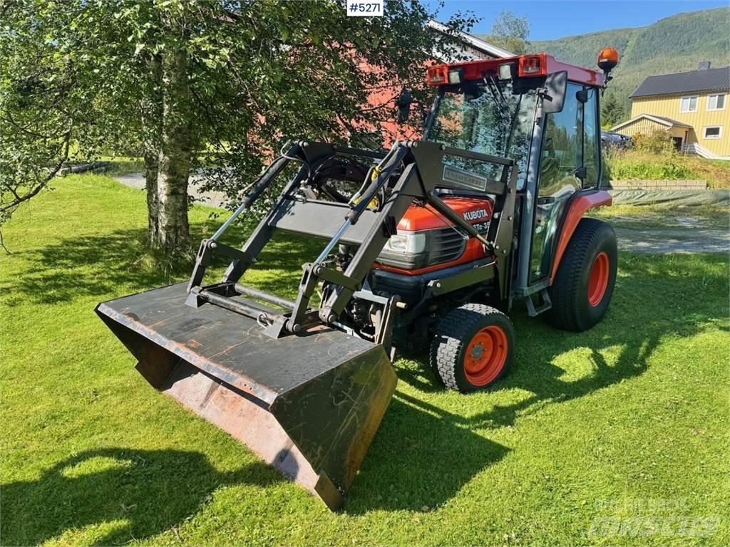 Kubota STA-35 Tractors