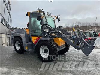LM Trac 587 Multi purpose loaders
