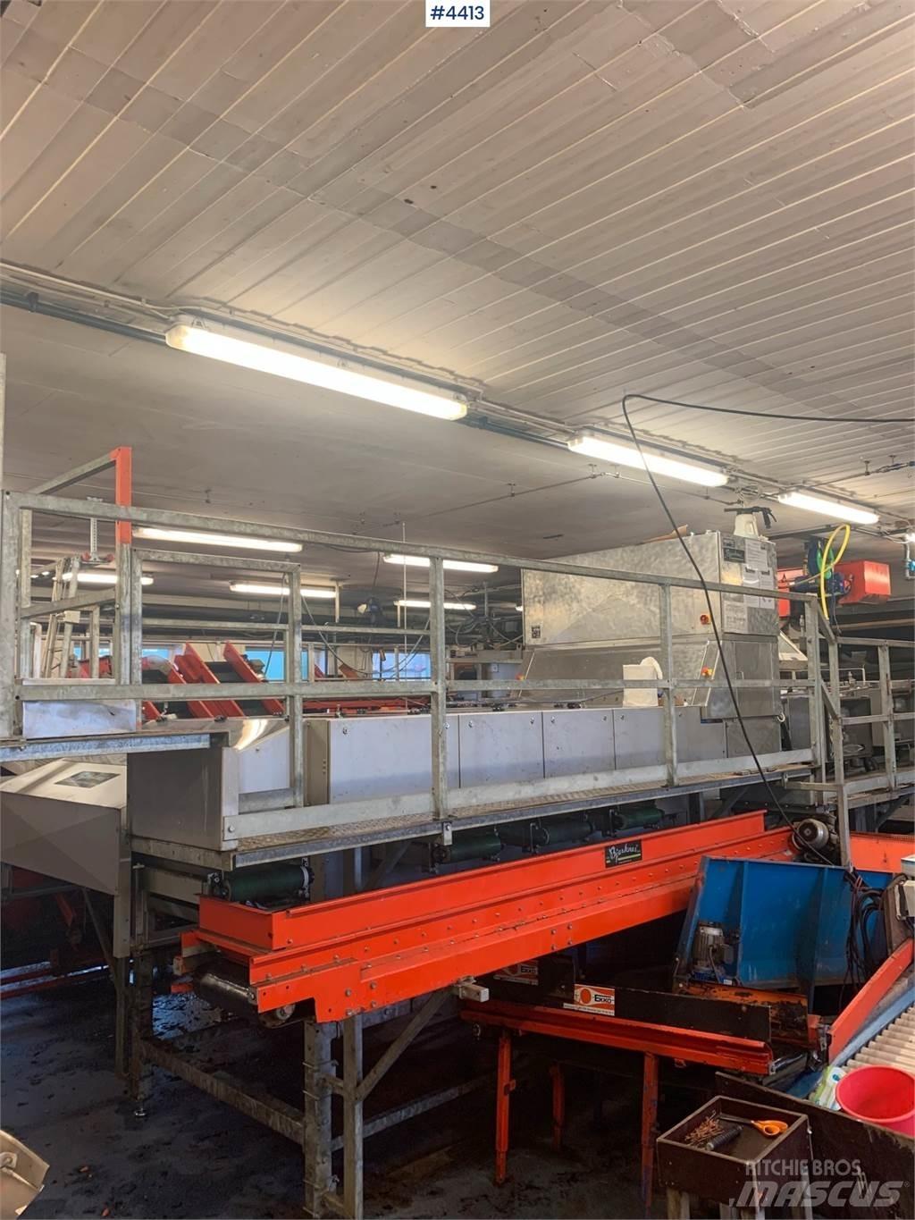  Newtec Cellox Farm Equipment - Others