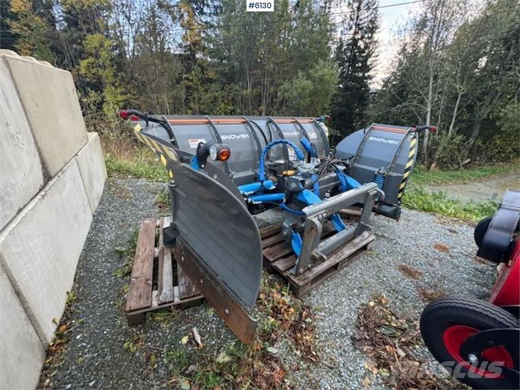 Snowek U420 Snow Blades And Plows