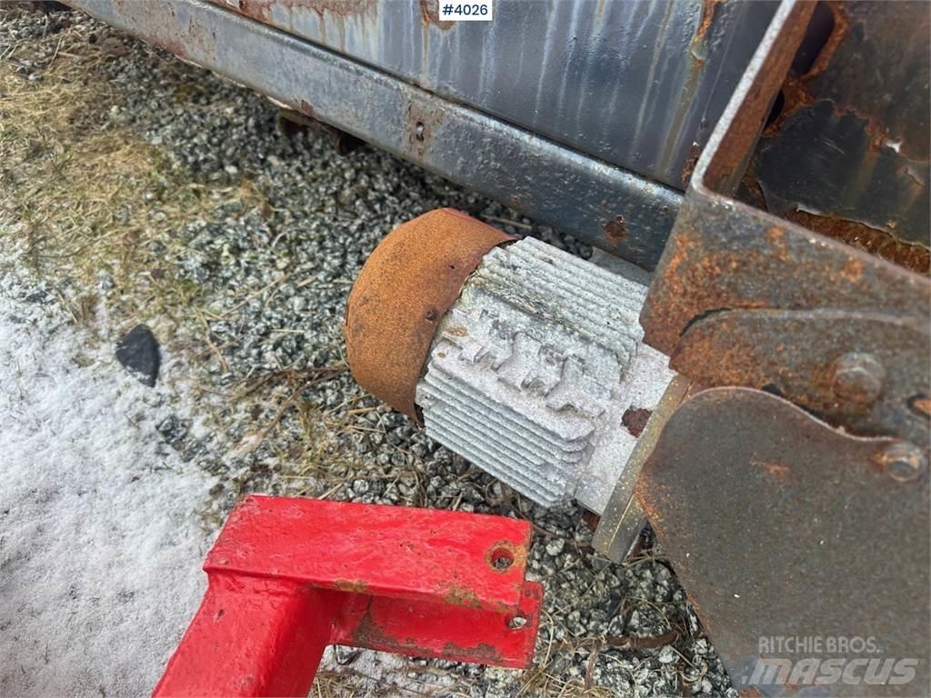 TKS K2 Other Forage Equipment
