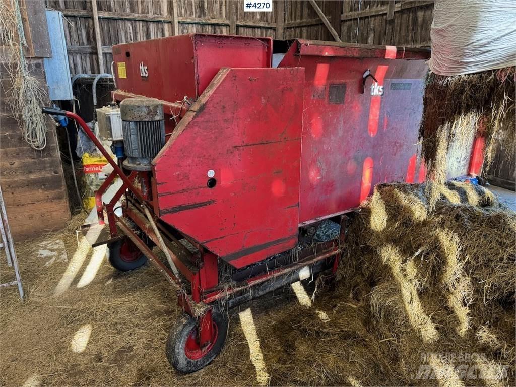 TKS V 130 Mixer feeders