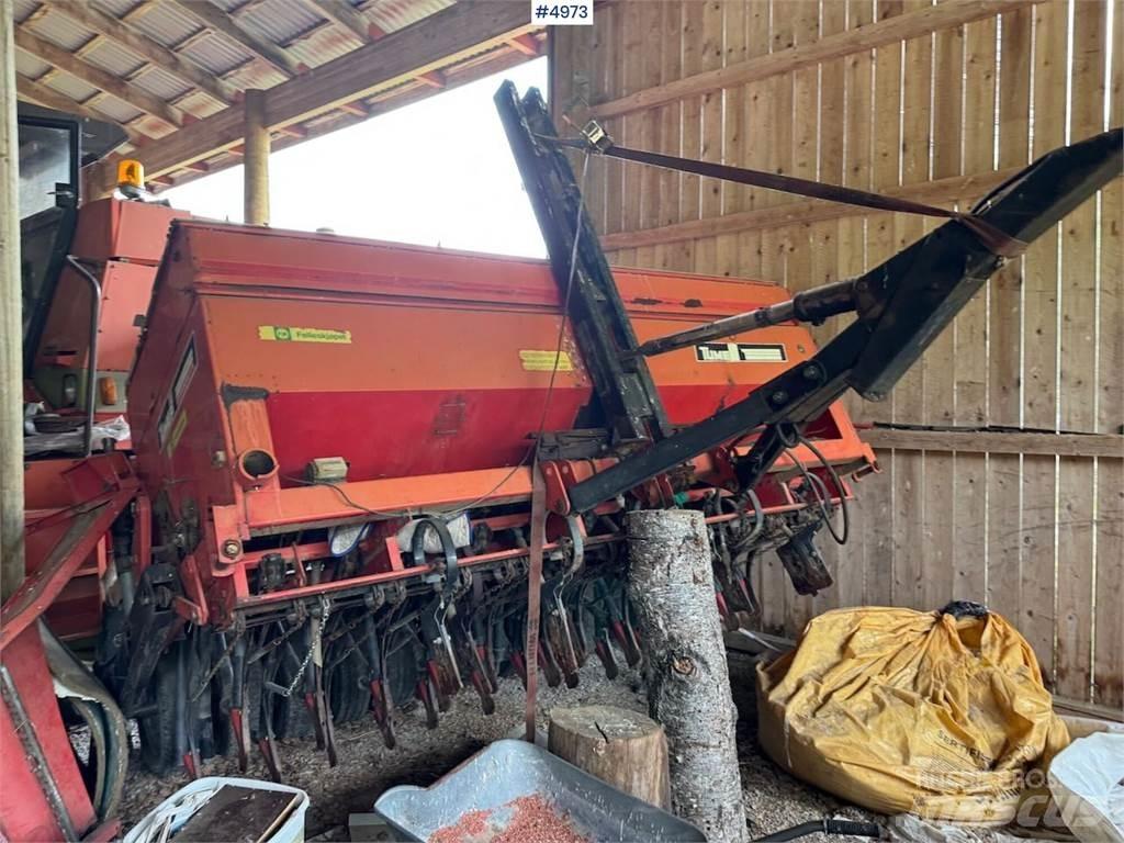 Tume HKL 3000 Farm Drills