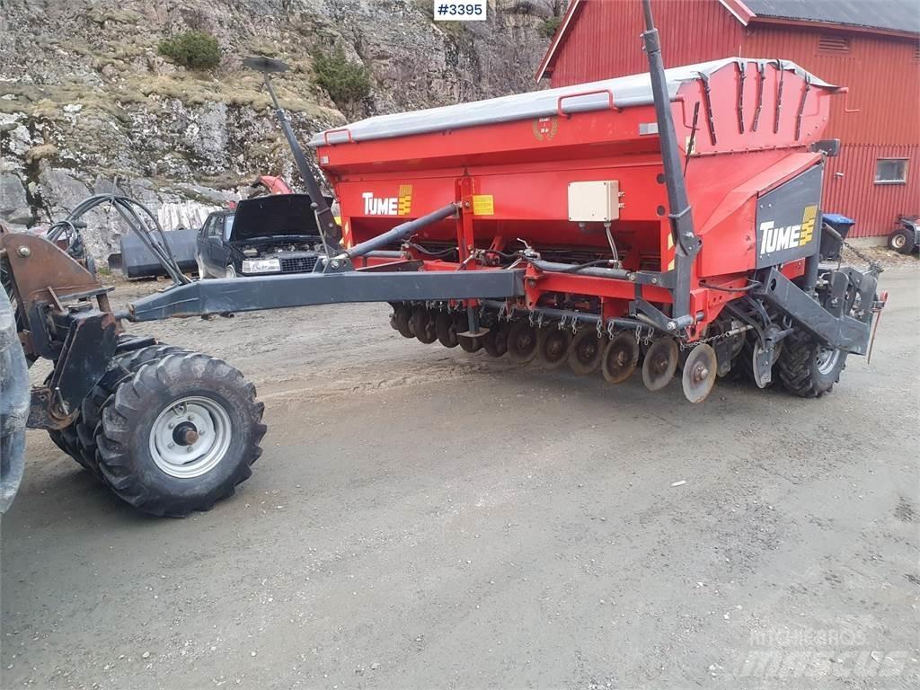 Tume HKL 3000 JC Farm Drills