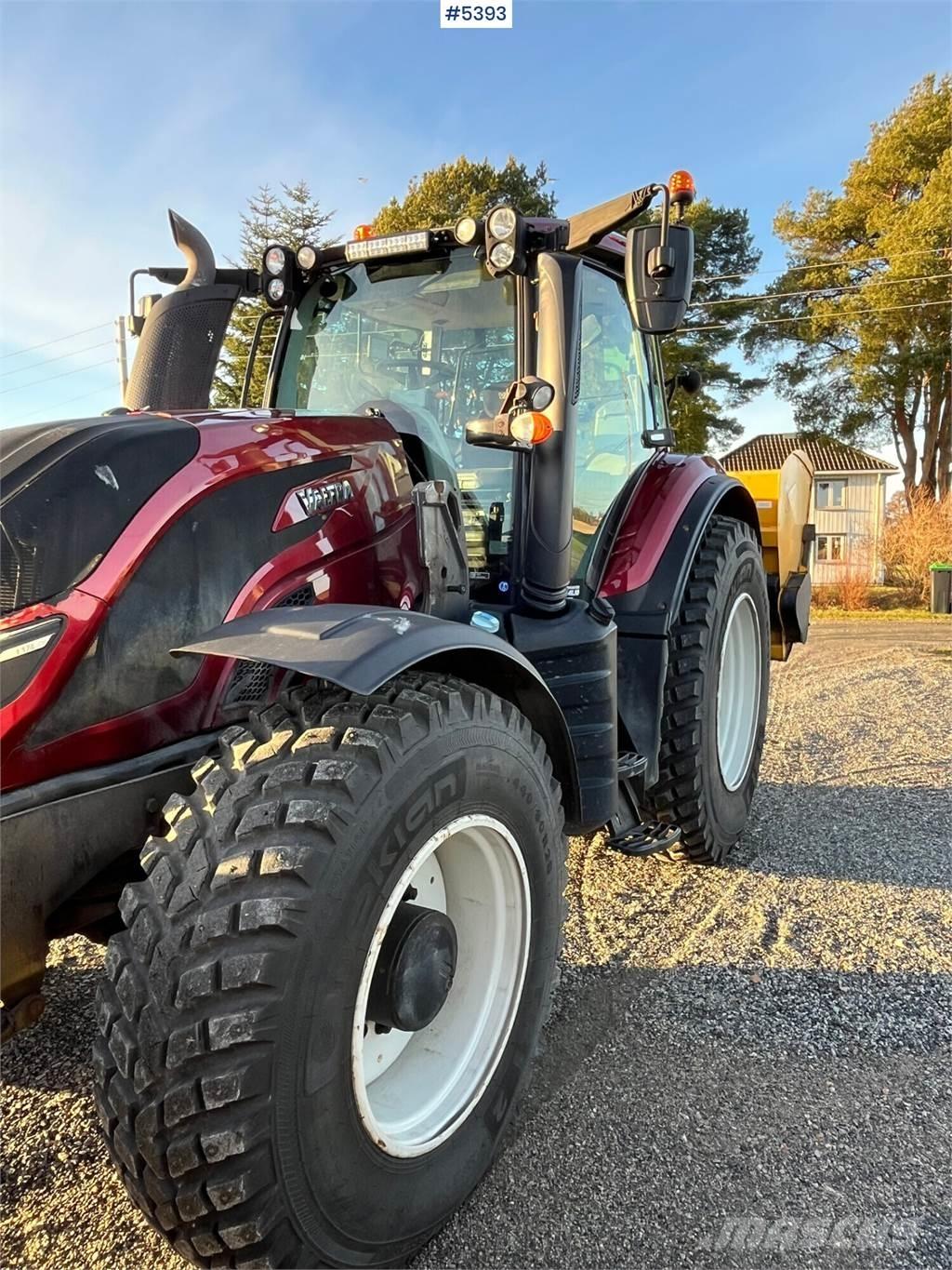 Valtra T174E Tractors