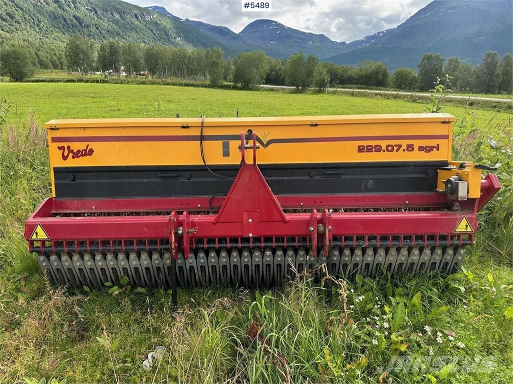 Vredo DZ 299.0705 Farm Drills