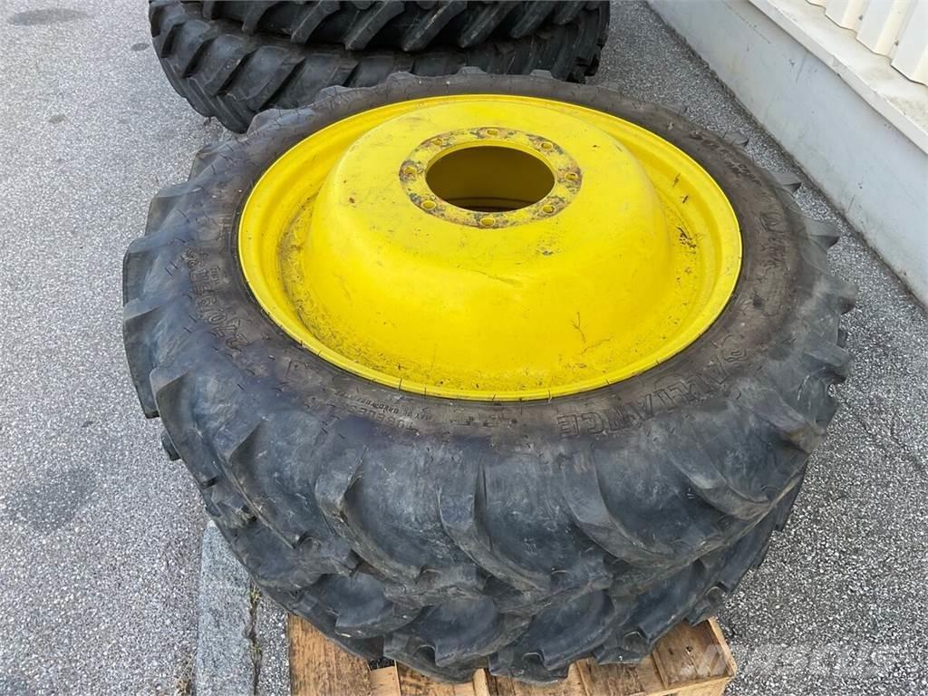  270/95R32 - 340/85R46 Tires, wheels and rims