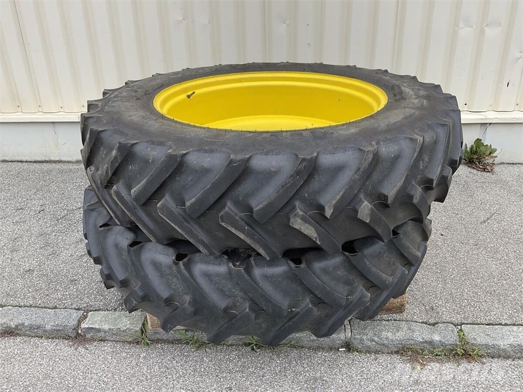  380/95 R 38 Tires, wheels and rims