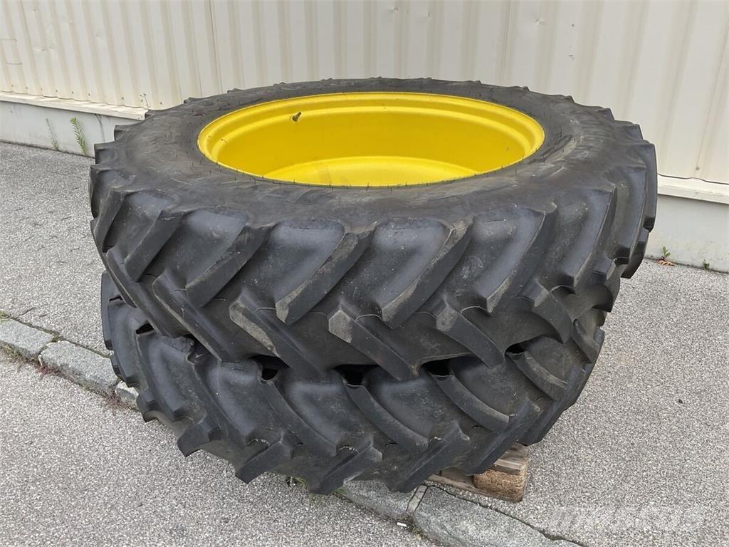  380/95 R 38 Tires, wheels and rims