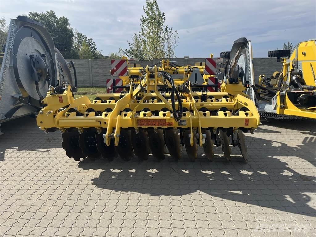 Bednar ATLAS AN3000 Disc Harrows