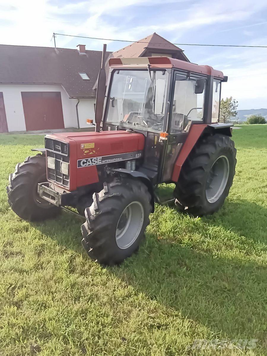Case IH 833 A Tractors