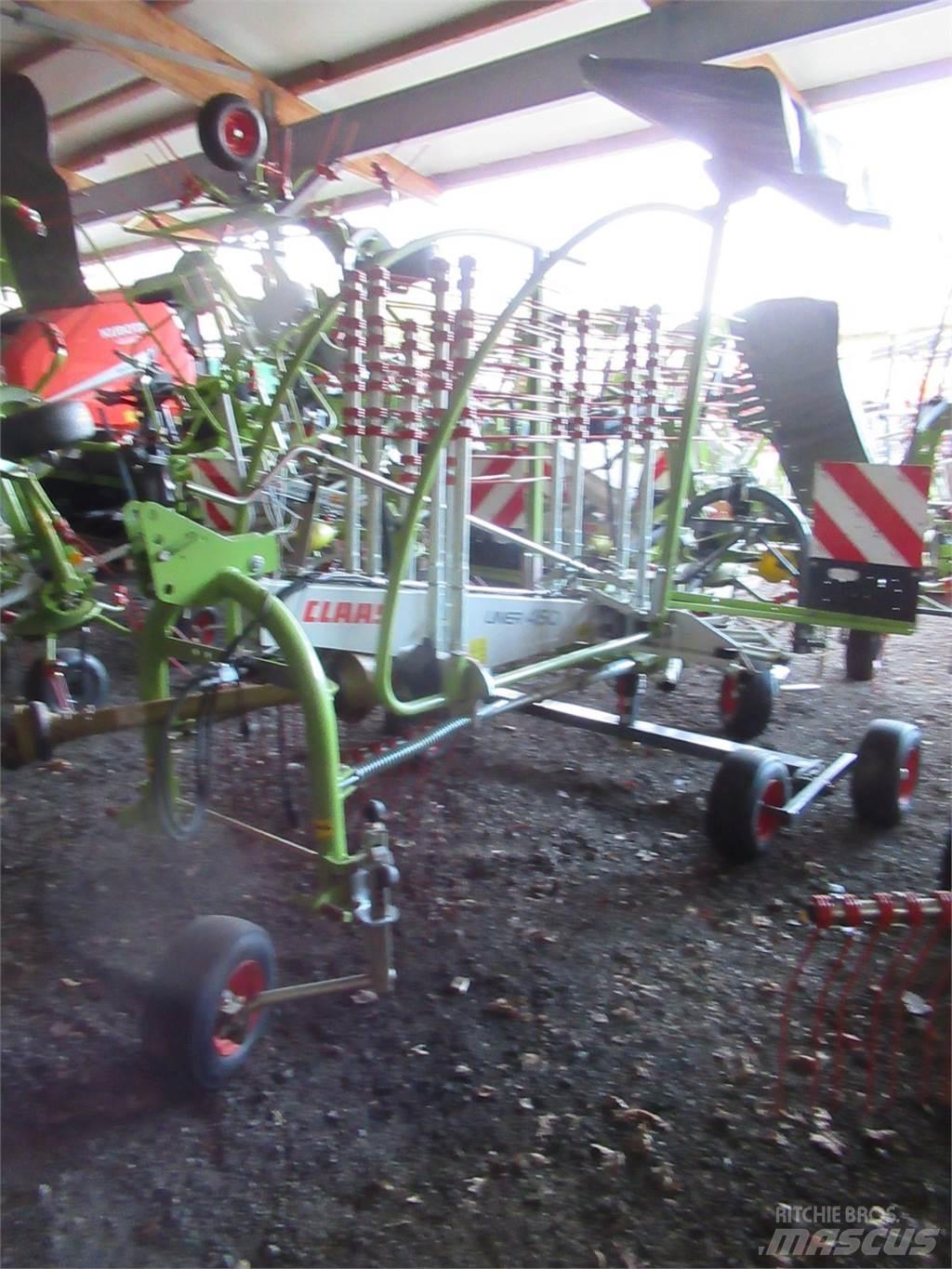 CLAAS Liner 450 Swathers/ Windrowers