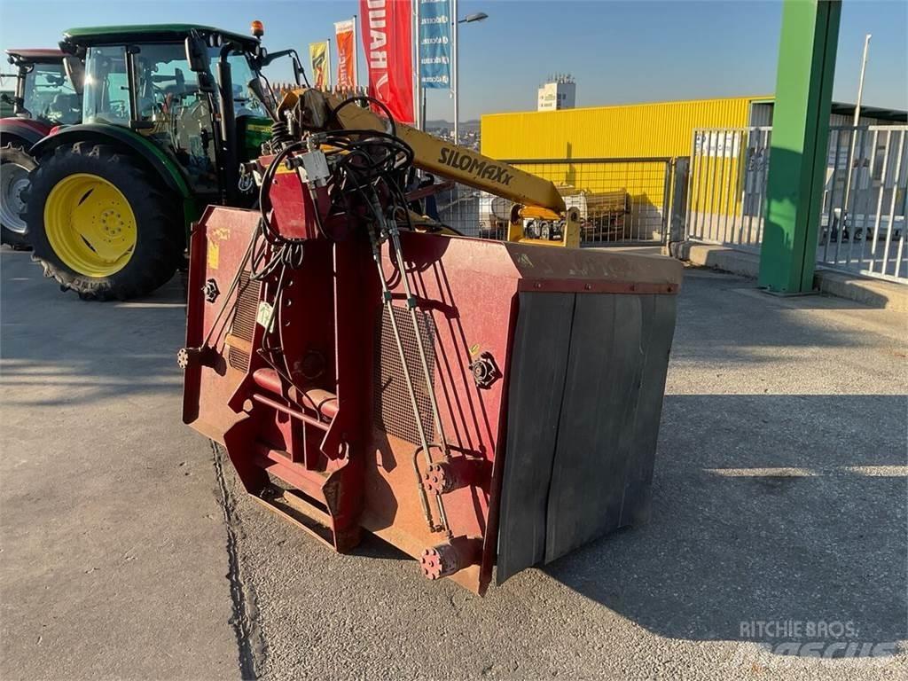  D220H Farm Equipment - Others