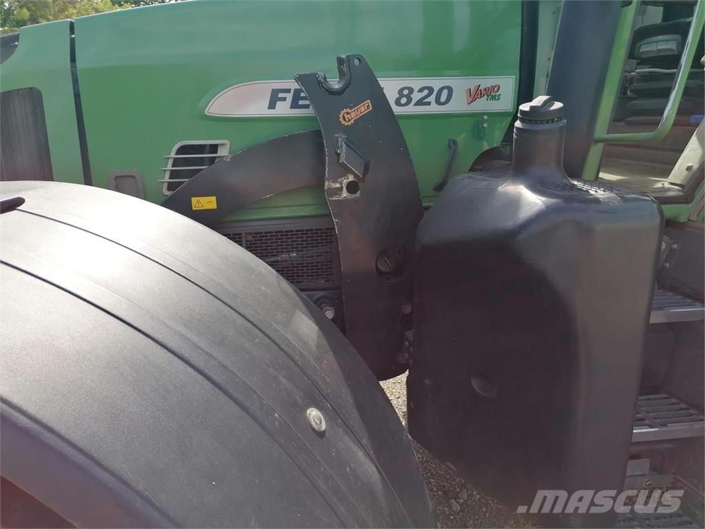 Fendt 820 Vo Vario Tractors