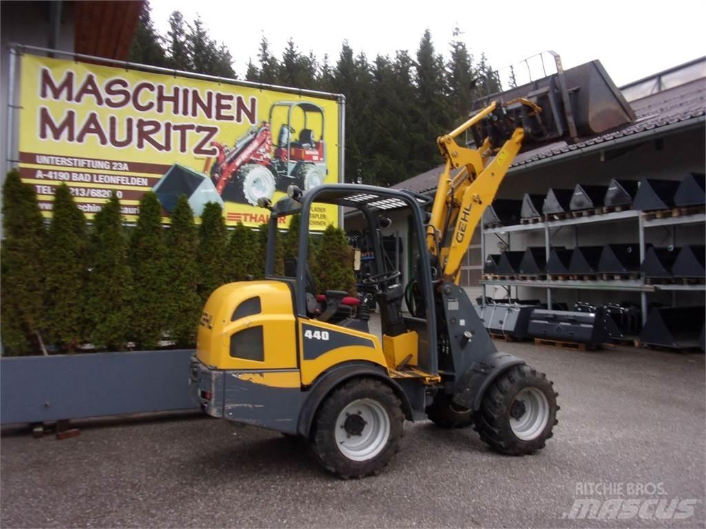 Gehl AL 440 Front Loaders