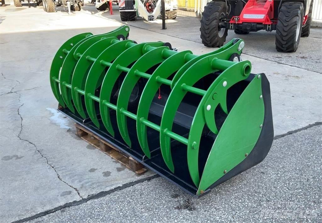  Greifschaufel 2,4 m Farm Equipment - Others