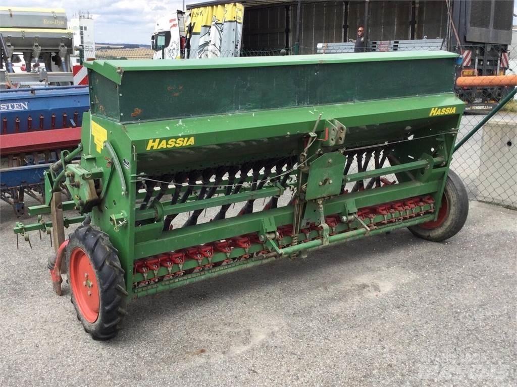 Hassia DKL 3.00/25 Farm Drills