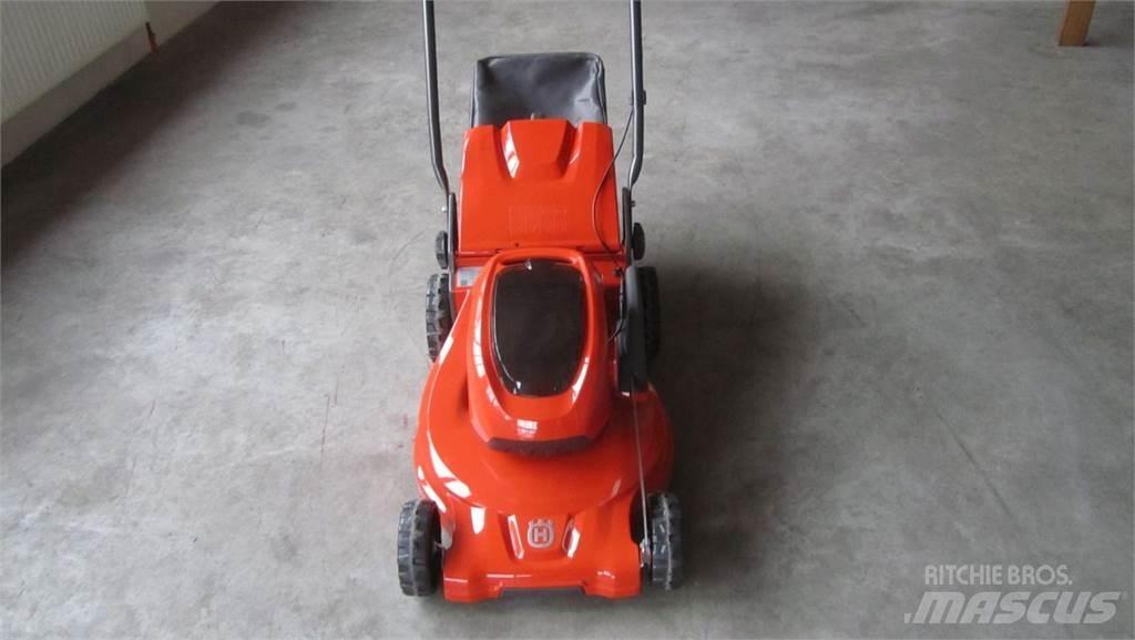 Husqvarna LC 347iVX Riding mowers