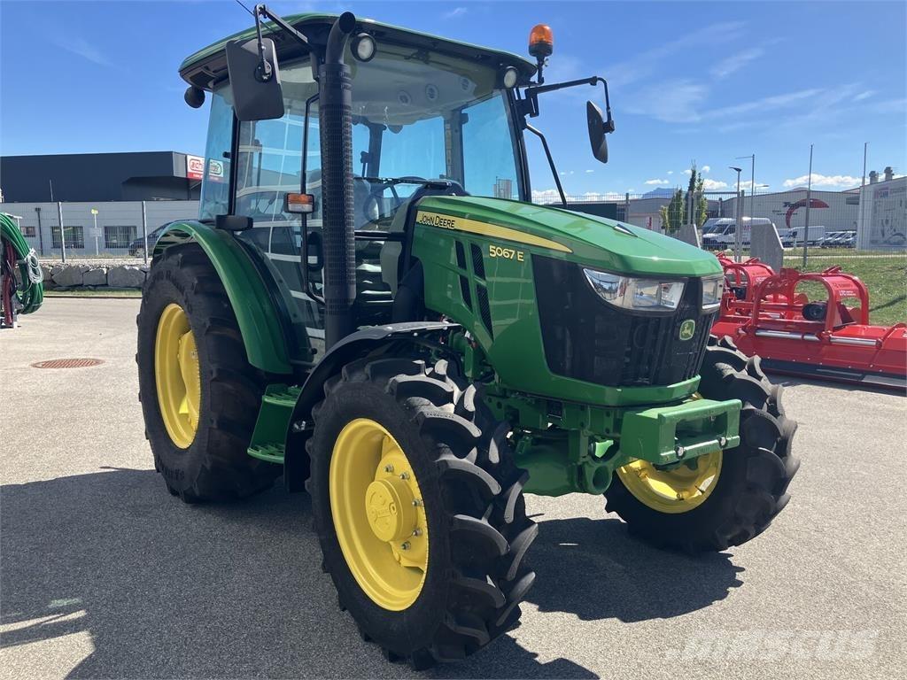 John Deere 5067E Tractors