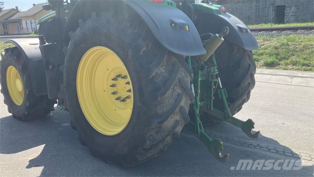 John Deere 6250R Tractors
