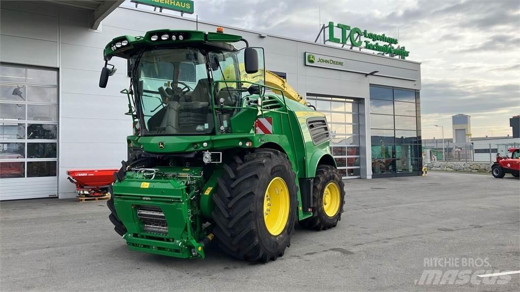 John Deere 8500i Forage Harvester
