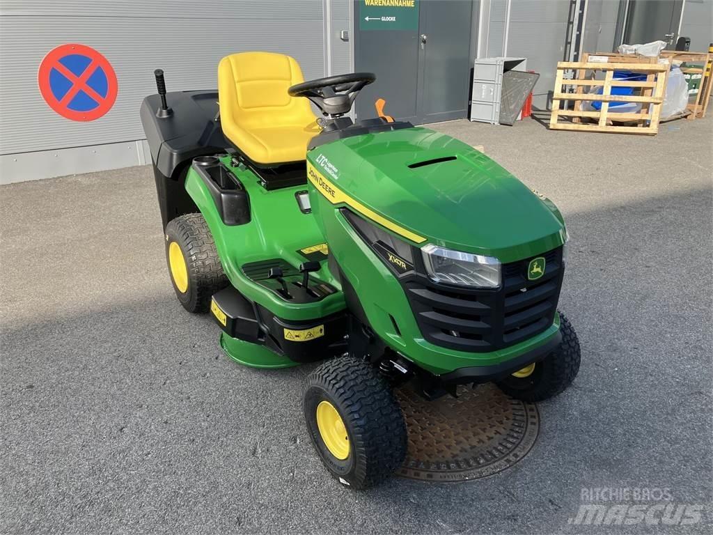 John Deere X 147R Groundcare - Others