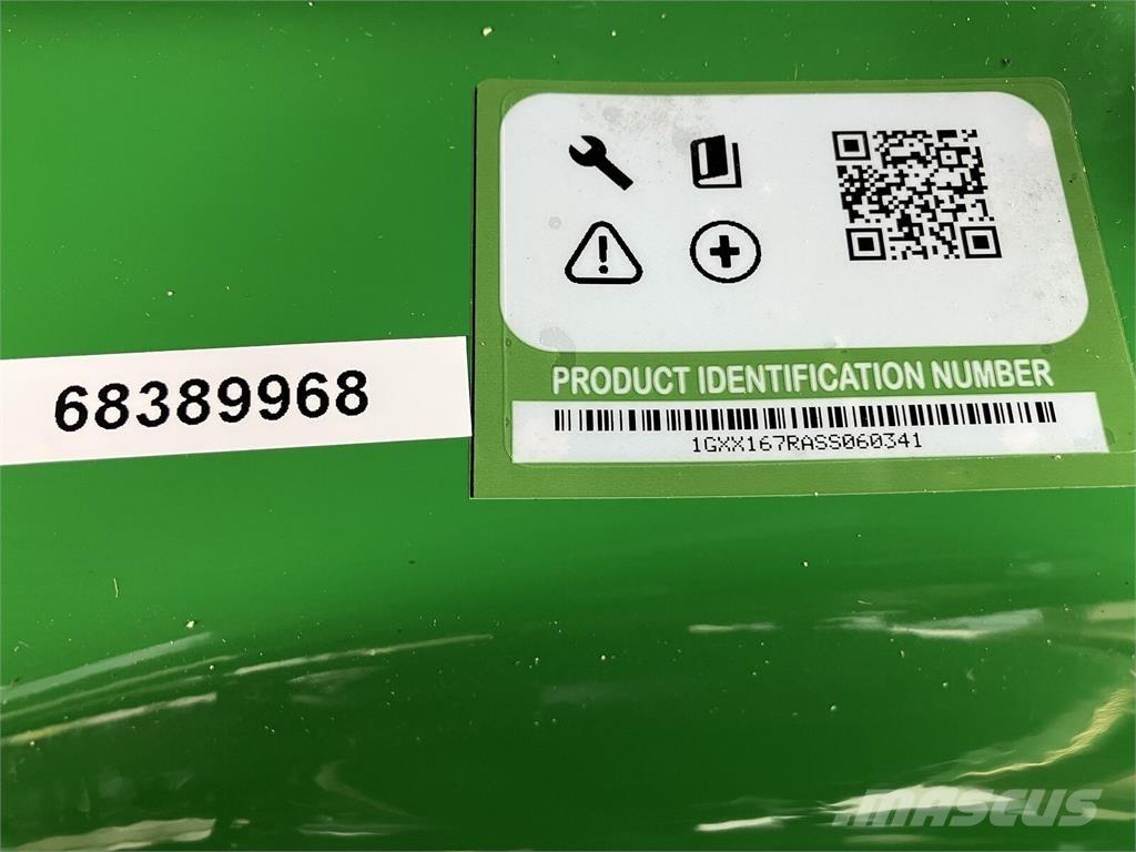 John Deere X 167R Groundcare - Others