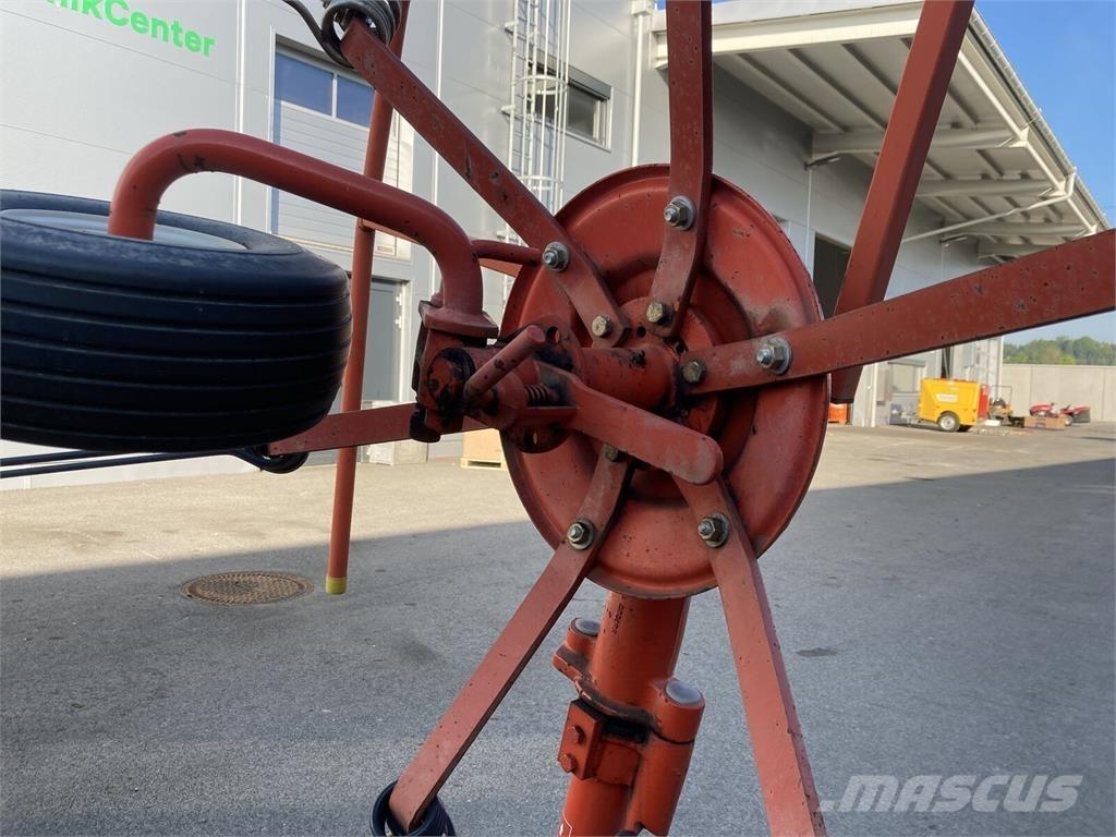 Kuhn GF 4201 MH Rakes and tedders