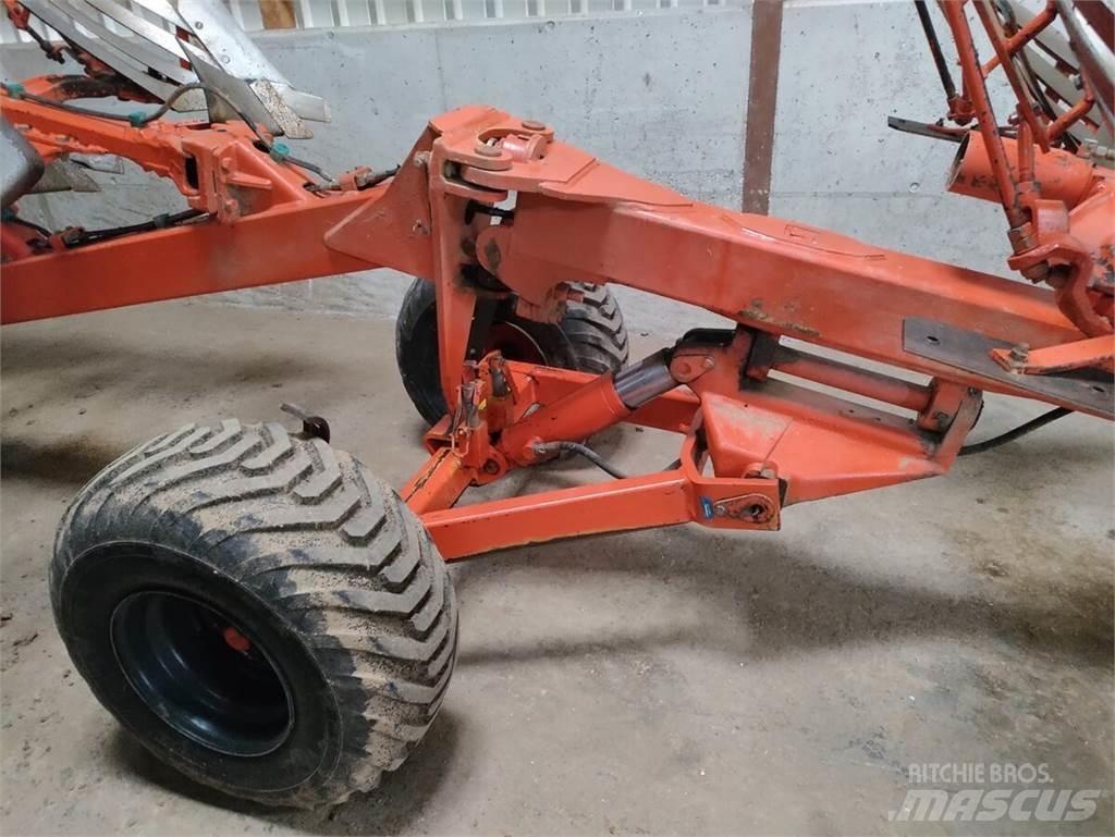 Kuhn Manager 8 NSH Plows