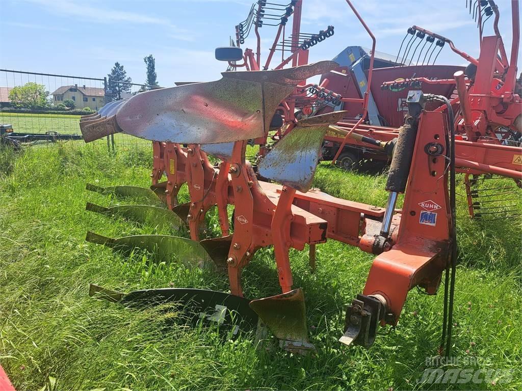 Kuhn Master 120 Plows