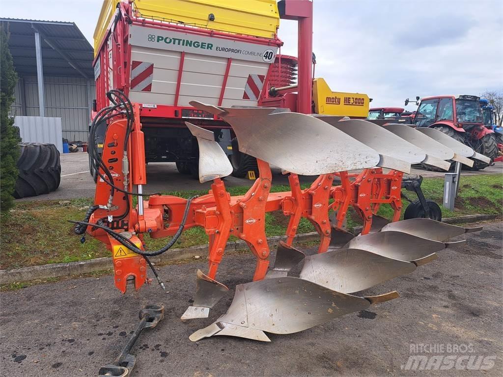 Kuhn Varimaster 123 Plows