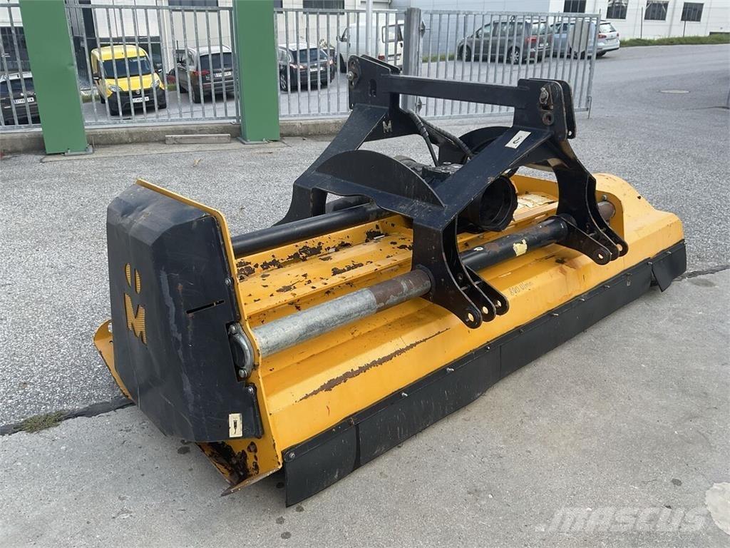 Müthing MU pro 300 Pasture Mowers And Toppers