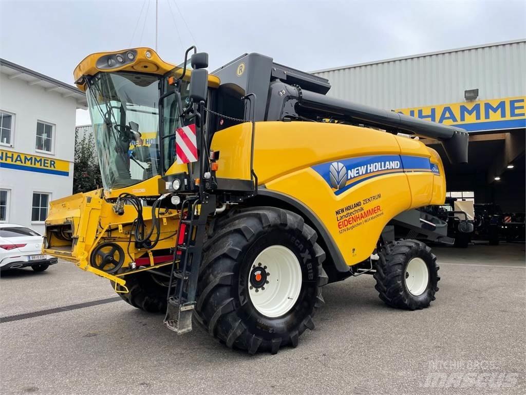 New Holland CX6080 Combine Harvesters