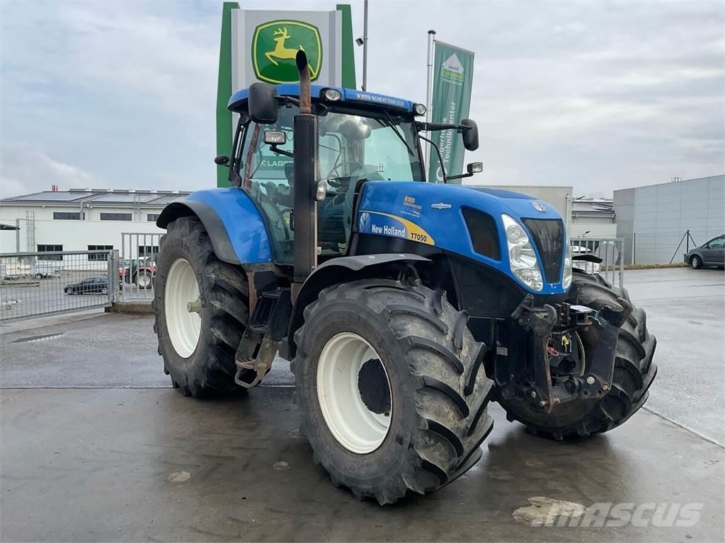 New Holland T7050 Tractors