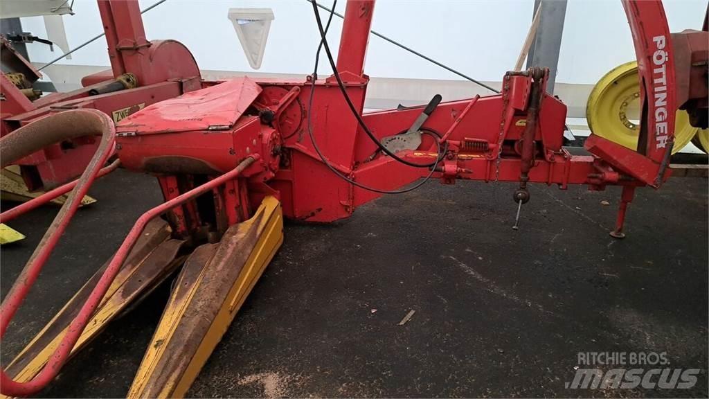 Pöttinger MEX GT Forage Harvester