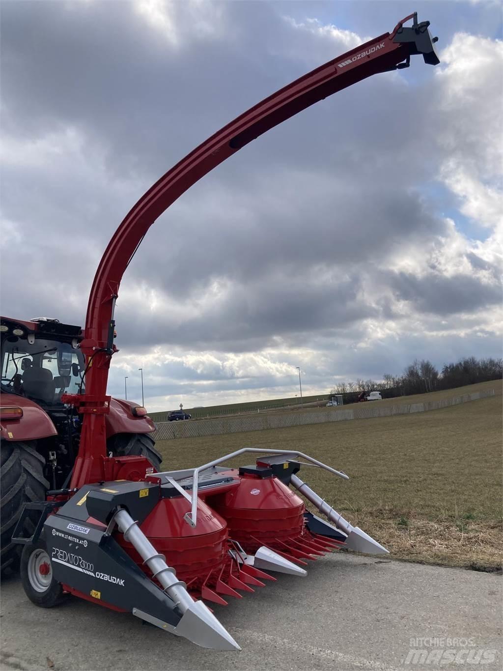  Predator 3000 Forage Harvester