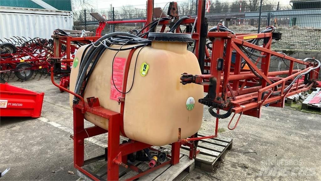 Rau D1 800 Trailed sprayers