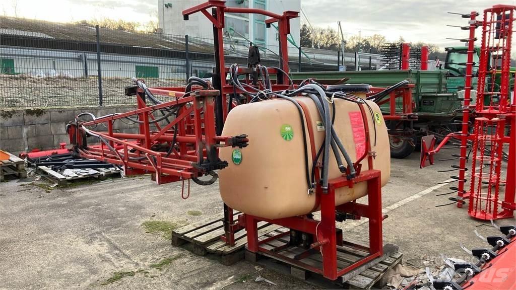 Rau D1 800 Trailed sprayers