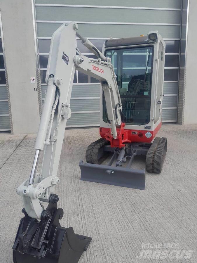 Takeuchi TB016 Mini Excavators <7t (Mini Diggers)