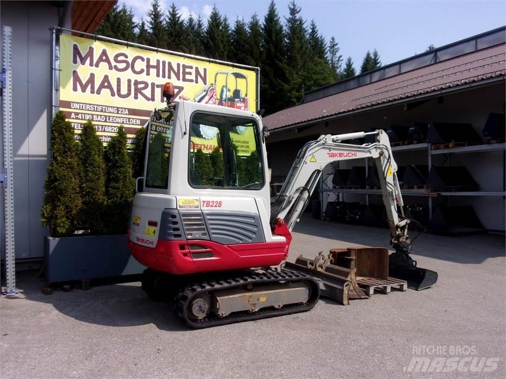 Takeuchi TB228 Mini Excavators <7t (Mini Diggers)