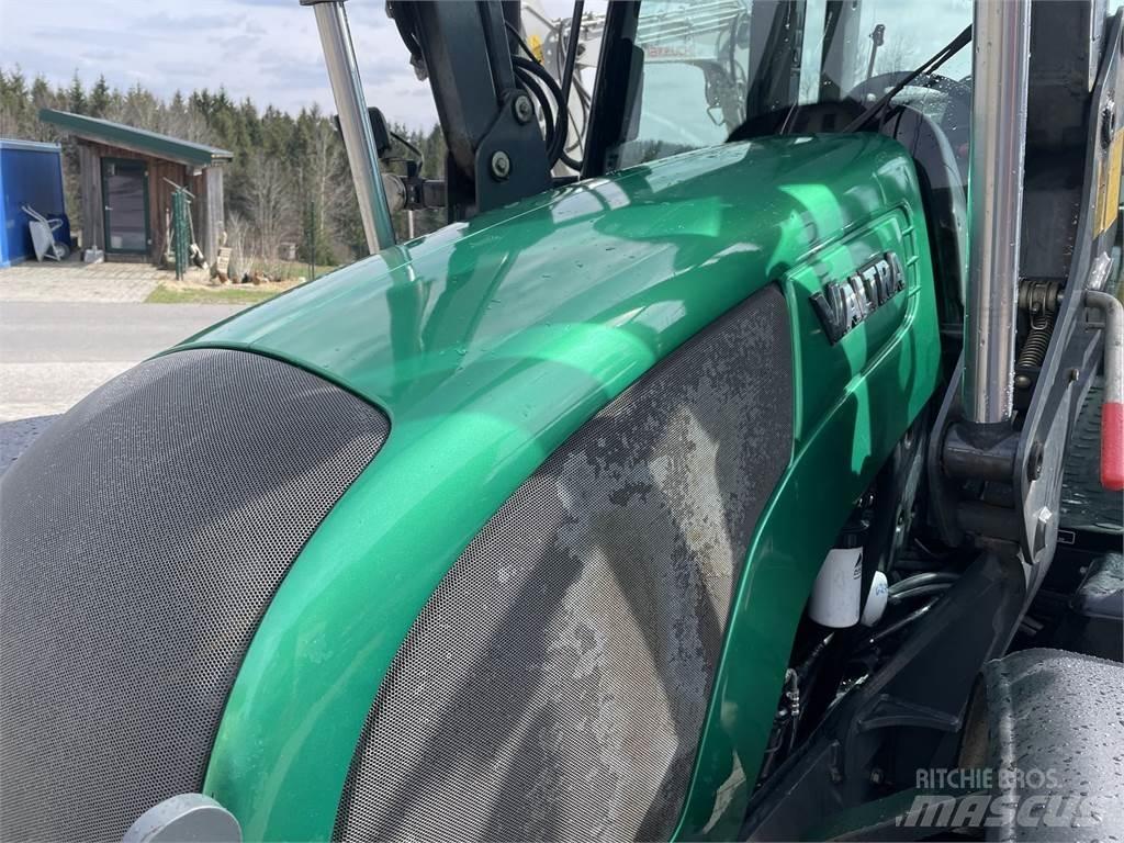 Valtra N 82 Hi-Tech Tractors